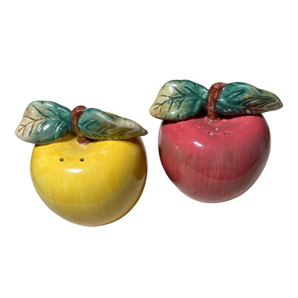 Oneida Apple Salt and Pepper Shakers, Yellow Apple and Red Apple Shakers - Picture 2 of 12